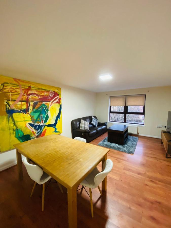 Glasgow Hopehill Garden Apartments ภายนอก รูปภาพ